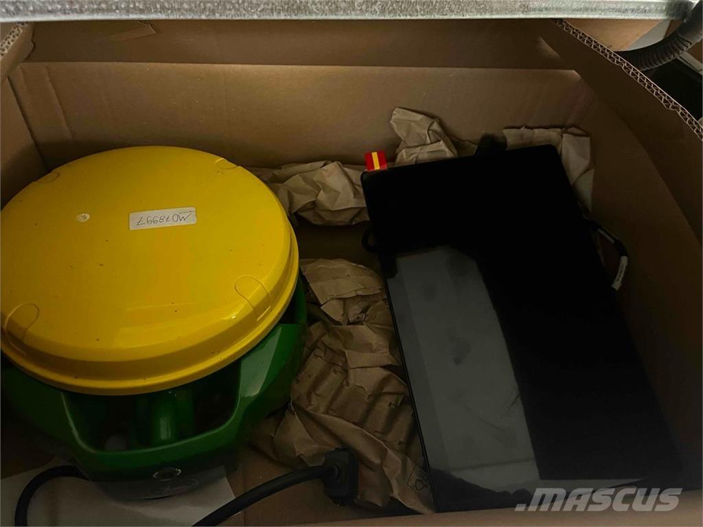 John Deere 6R 250 Трактора