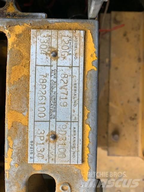 CAT 120G Грейдеры