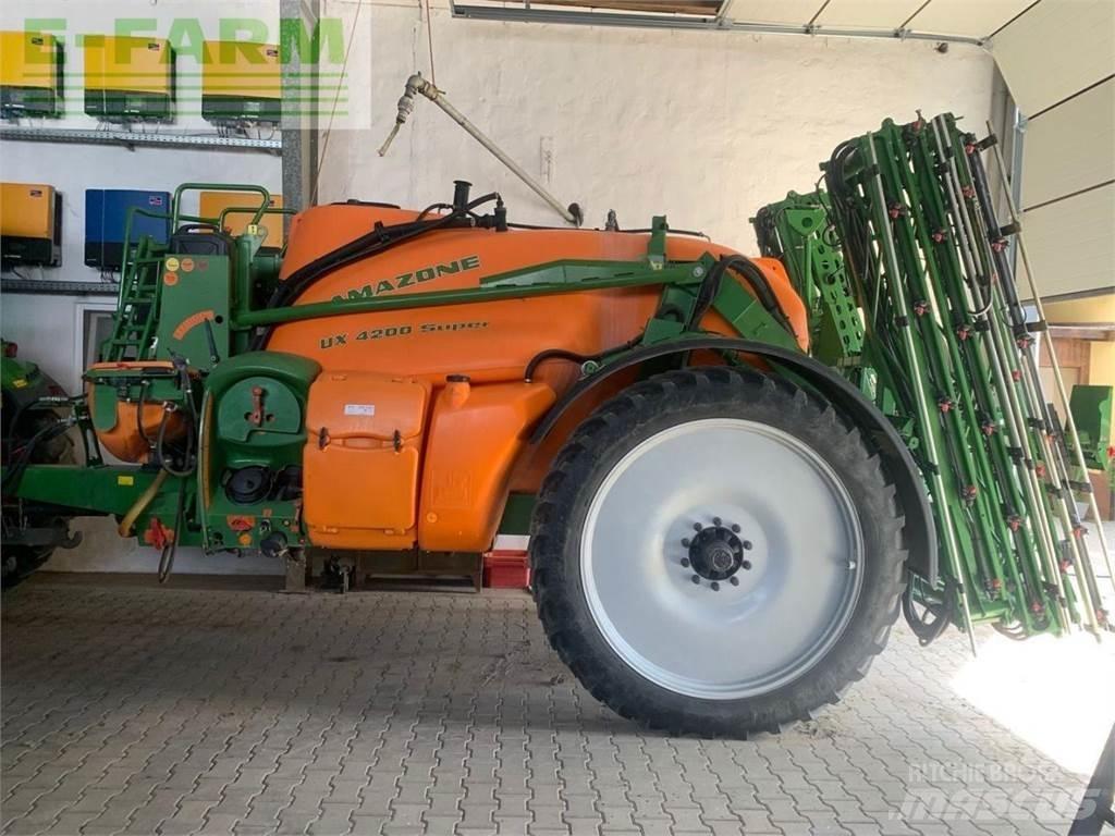 Amazone UX4200 Прицепные опрыскиватели