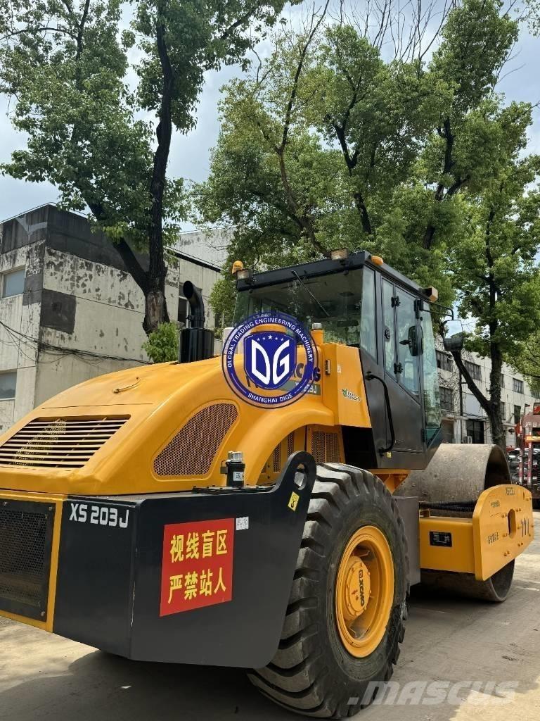 XCMG XS 203 J Грунтовые катки