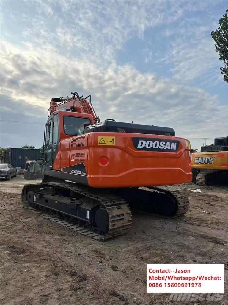 Doosan DX 225 LCA Гусеничные экскаваторы