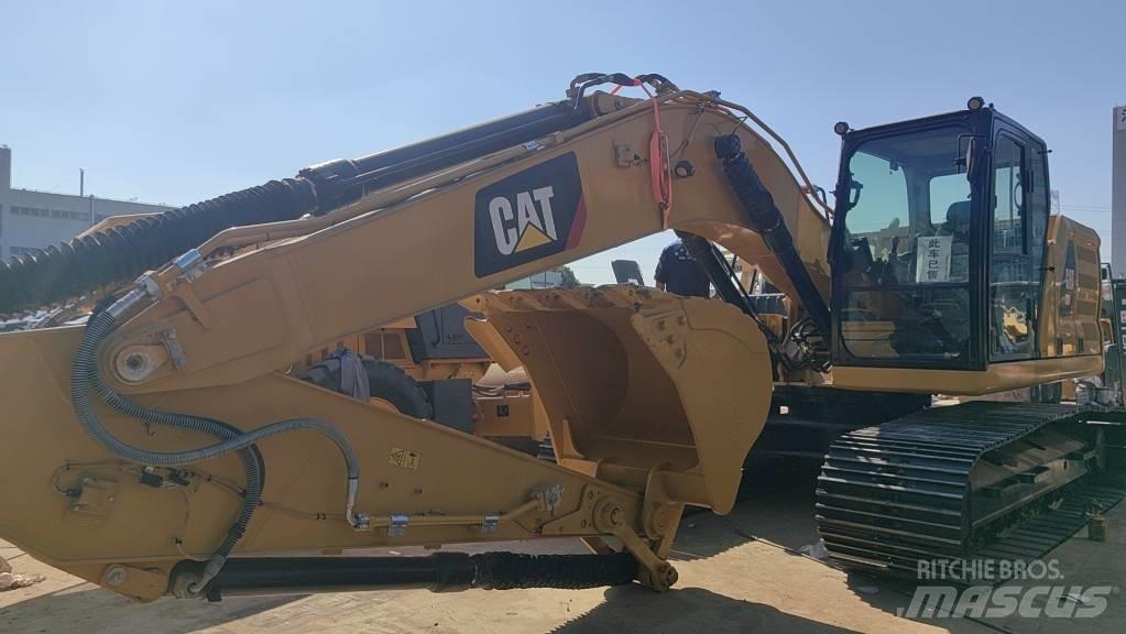 CAT 2018 CAT 320 Колёсные экскаваторы