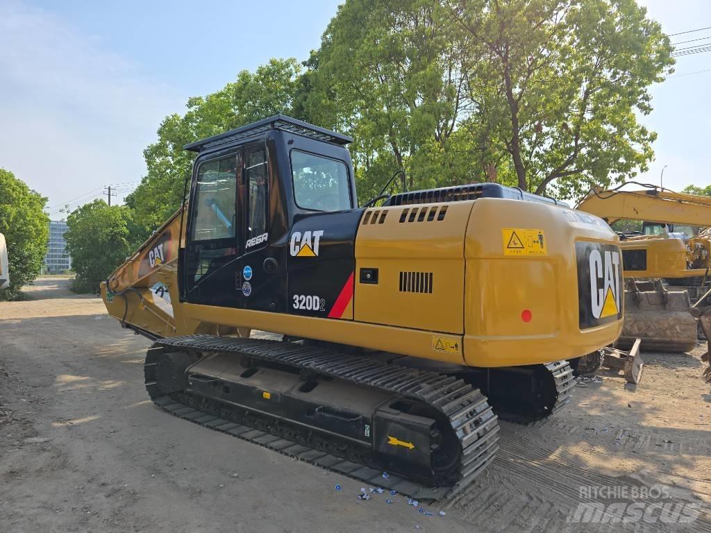 CAT 320D2 Гусеничные экскаваторы