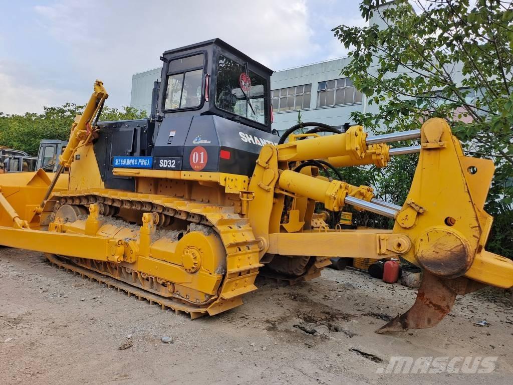 Shantui SD 32 Гусеничные бульдозеры