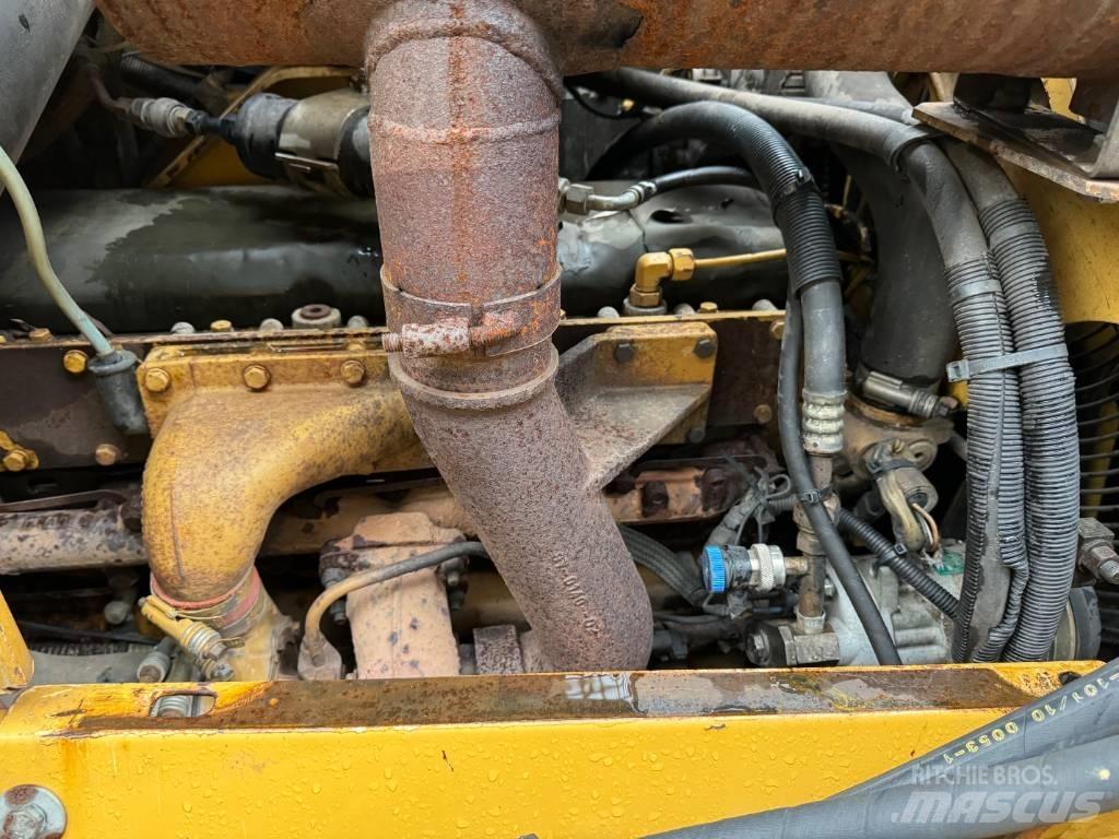 CAT D 6 M LGP Гусеничные бульдозеры