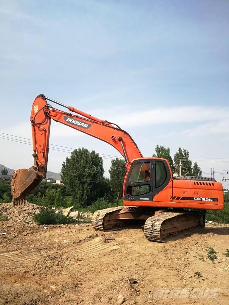 Doosan dx225 Гусеничные экскаваторы