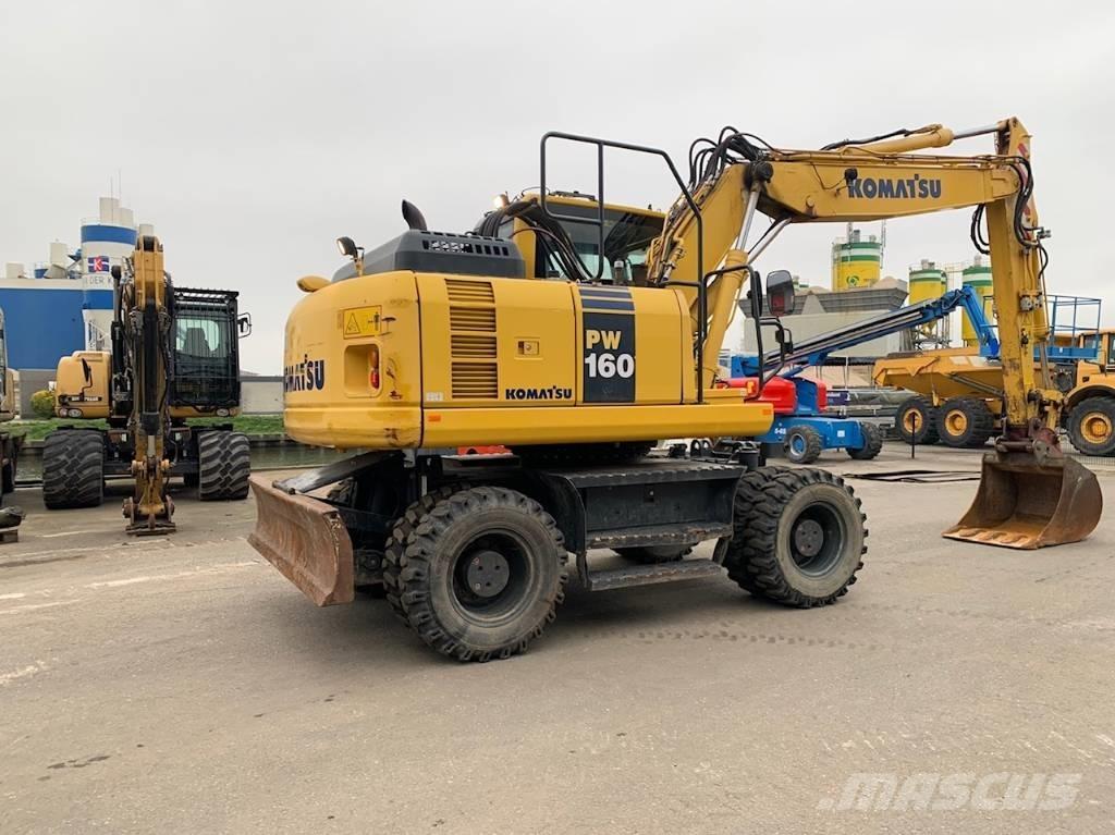 Komatsu PW160-8 Колёсные экскаваторы