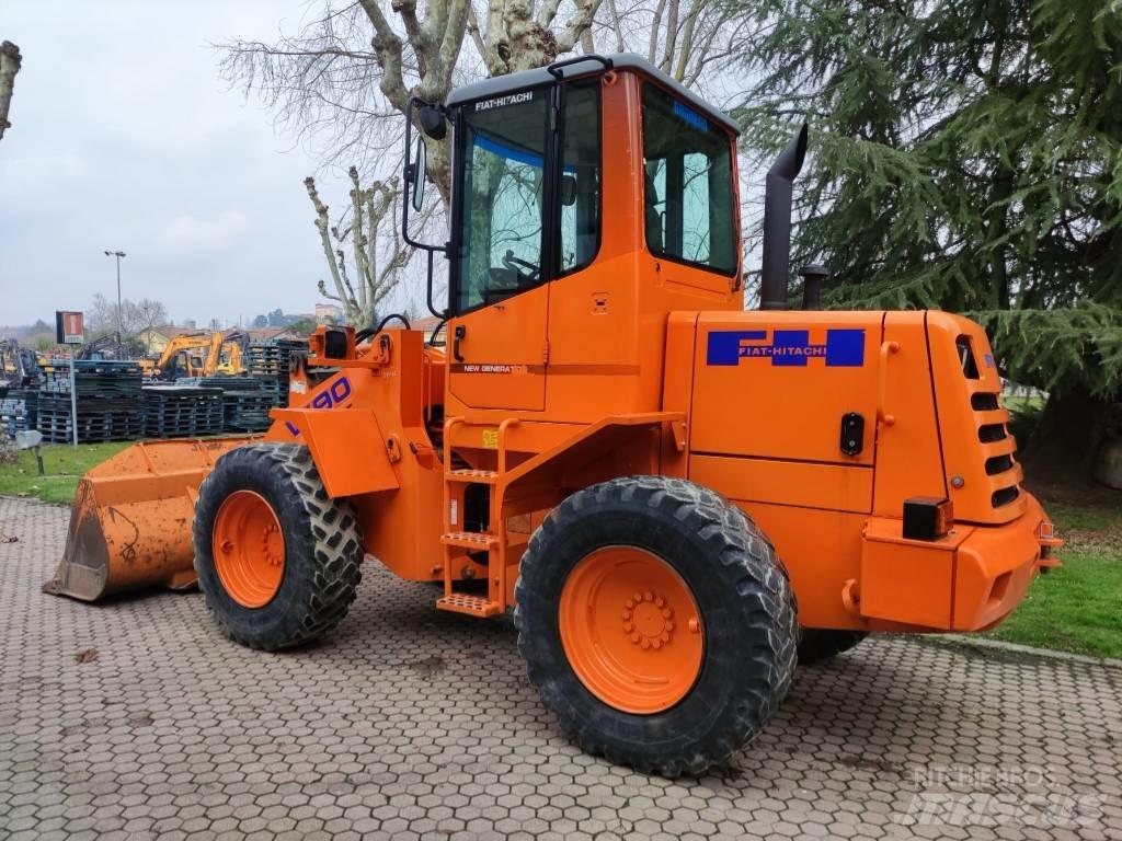 Fiat-Hitachi W90 Фронтальные погрузчики