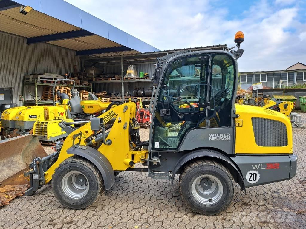 Wacker Neuson WL32 Фронтальные погрузчики