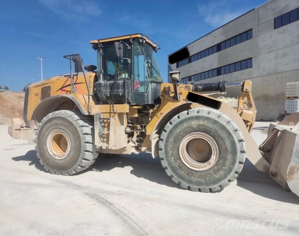 CAT 966 M Фронтальные погрузчики