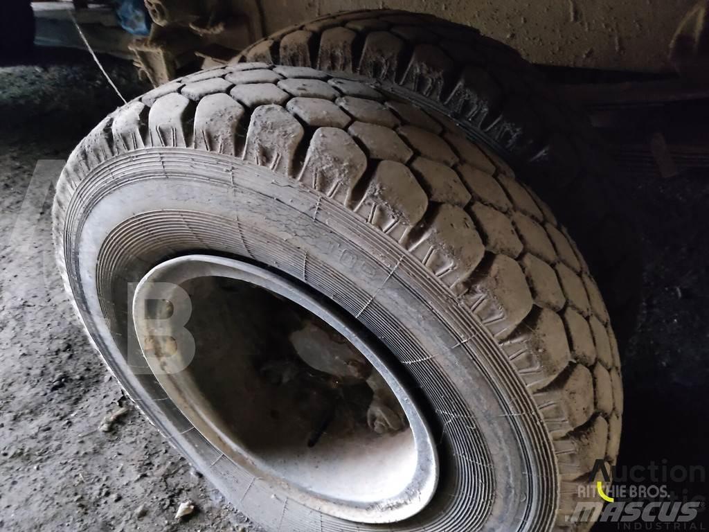 MMZ 771 Самосвальные прицепы