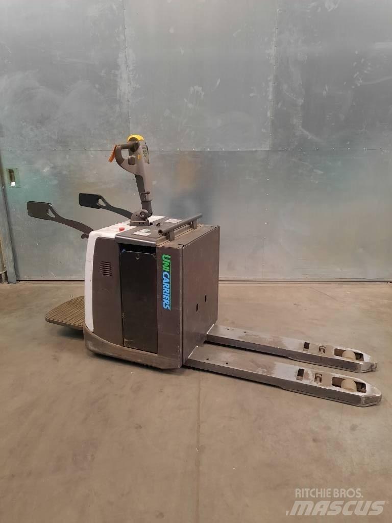 UniCarriers PMR200 Самоходные электрические тележки