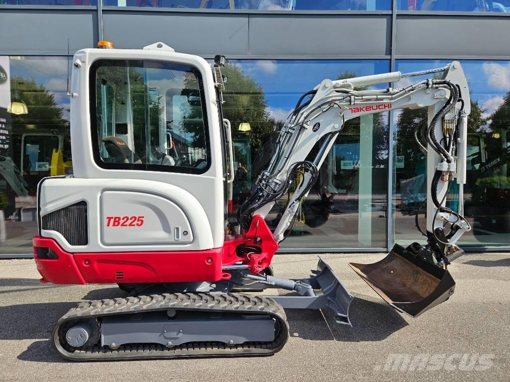Takeuchi TB 225 Мини-экскаваторы