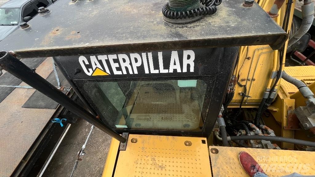 CAT 324 D L Гусеничные экскаваторы