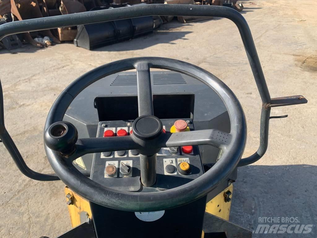 Bomag BW 120 AD-3 Катки тротуарные