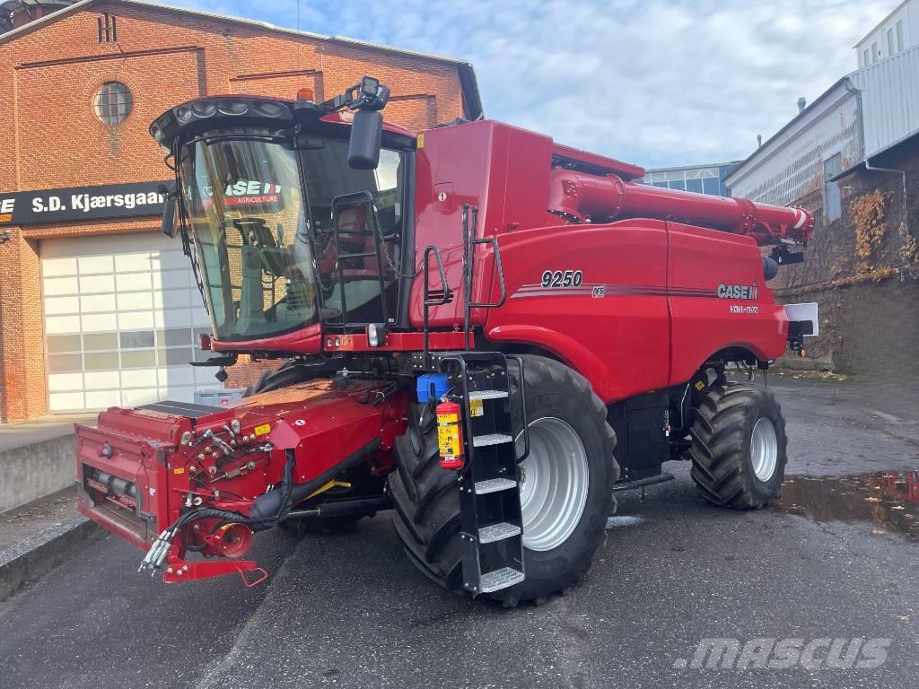 Case IH 9250 Зерноуборочные комбайны