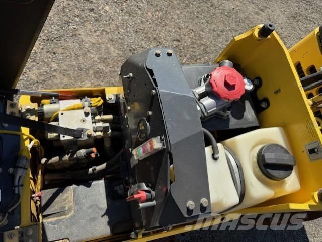 Bomag BMP 8500, Vält Катки тротуарные
