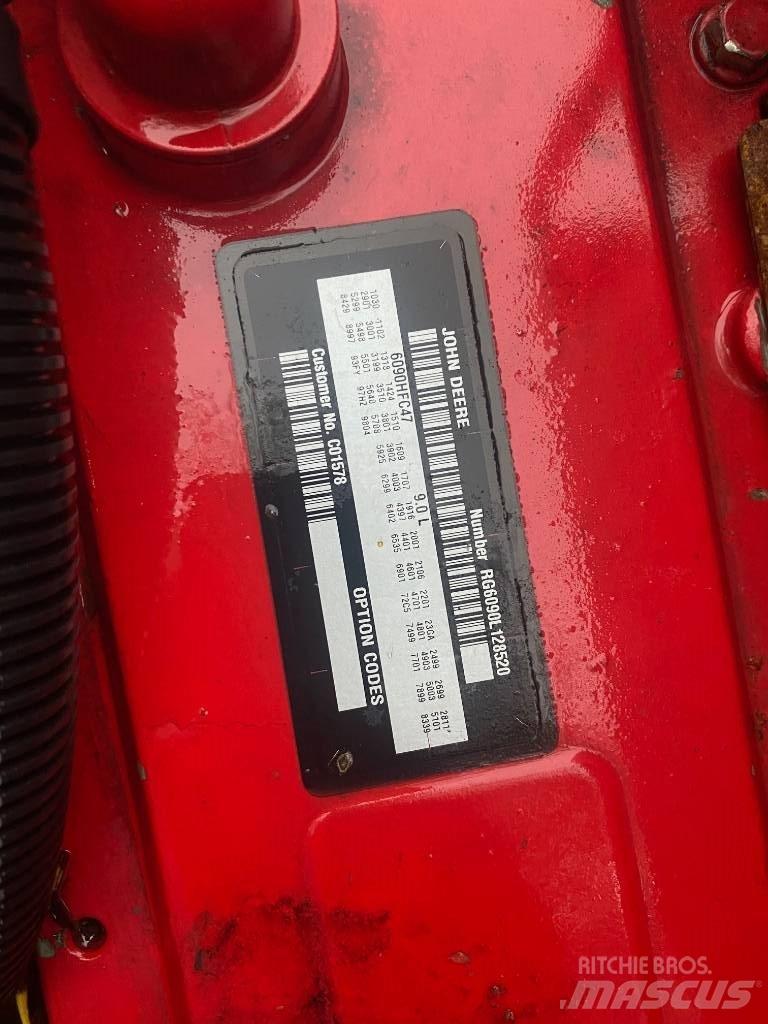 John Deere 6090HFC47 Строительная техника - Другие