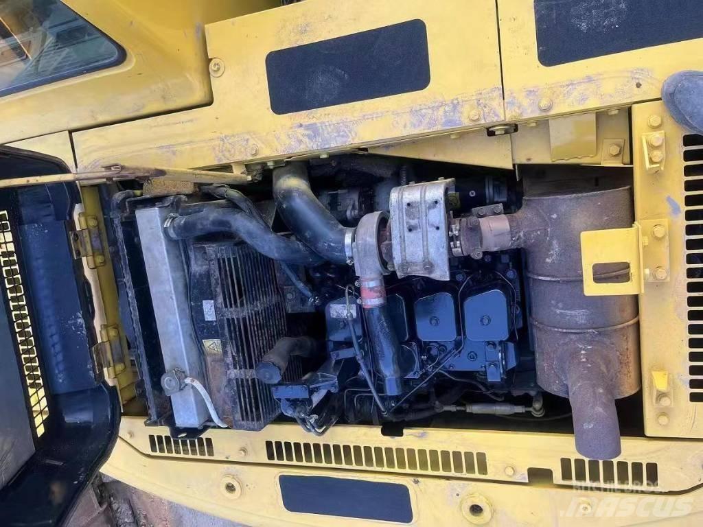 Komatsu PC120-6 Гусеничные экскаваторы