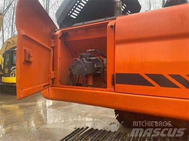 Doosan DX300LC Гусеничные экскаваторы