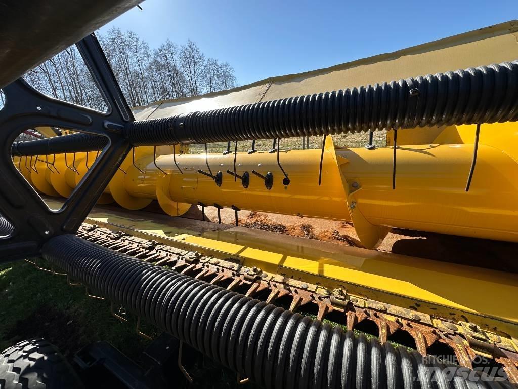 New Holland CX 8080 Зерноуборочные комбайны