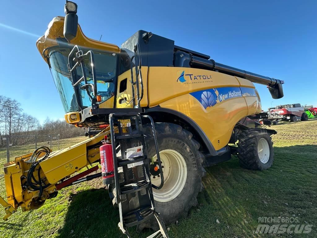 New Holland CX 8080 Зерноуборочные комбайны