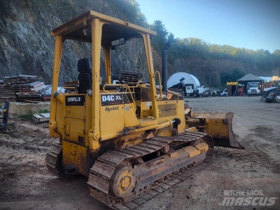 CAT D 4 C XL HST Гусеничные бульдозеры