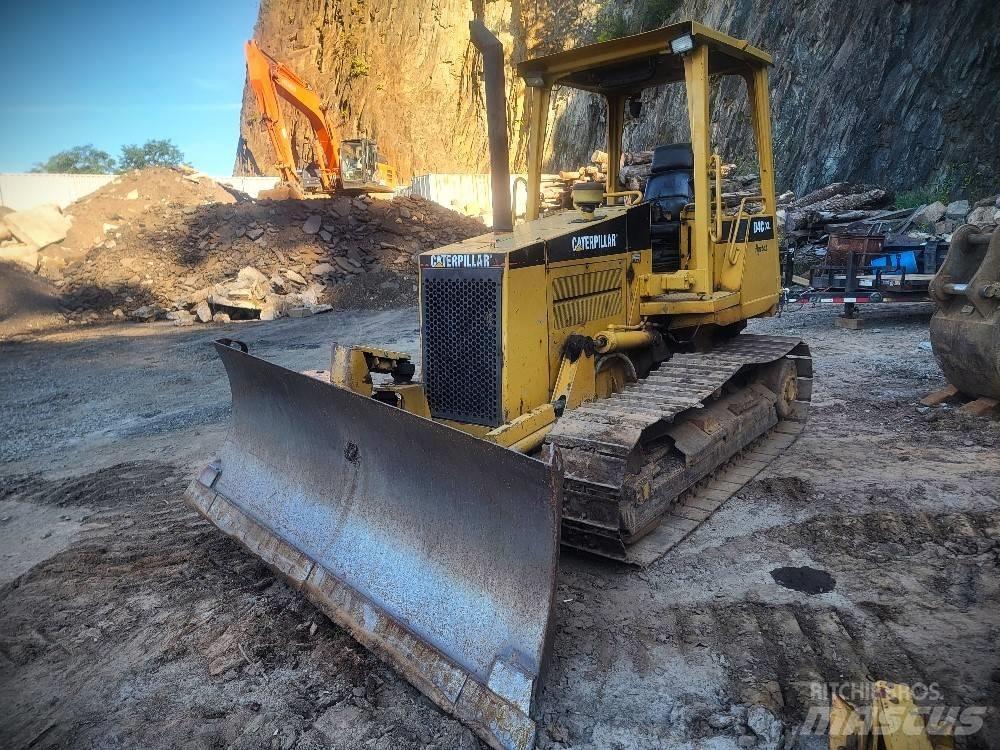 CAT D 4 C XL HST Гусеничные бульдозеры