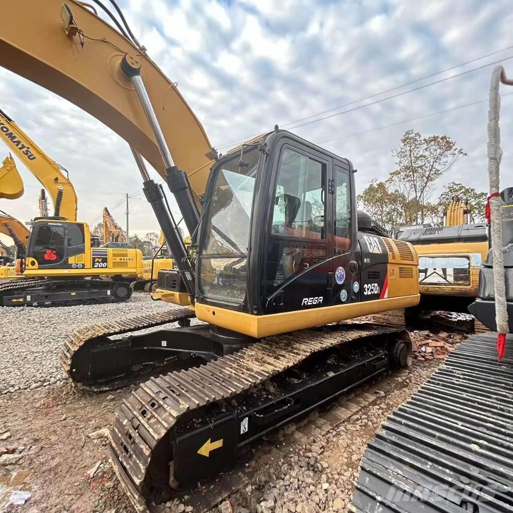 CAT 325 D Гусеничные экскаваторы