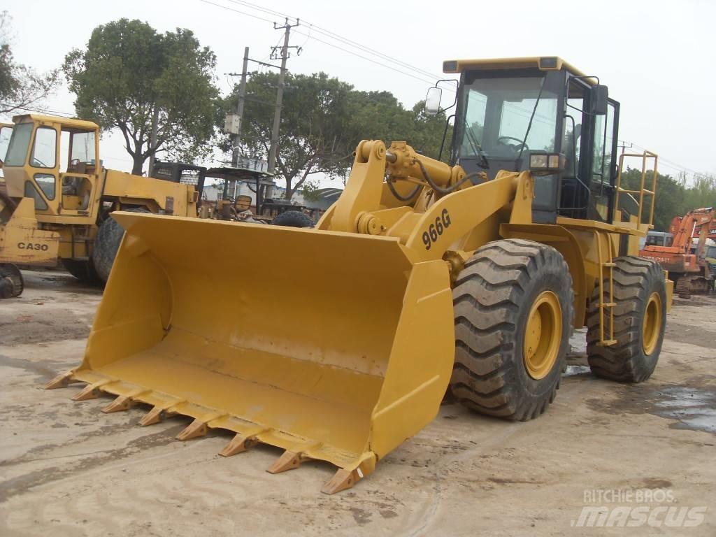 CAT 966G Фронтальные погрузчики