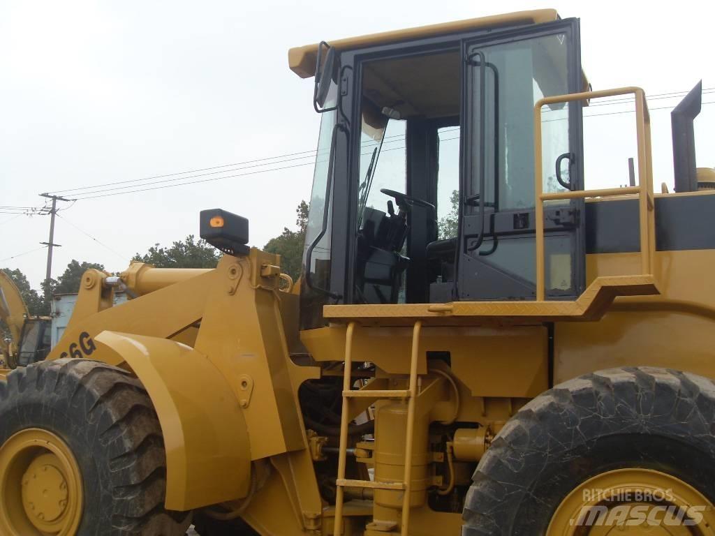 CAT 966G Фронтальные погрузчики