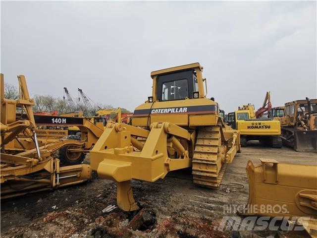 CAT D7H Гусеничные бульдозеры