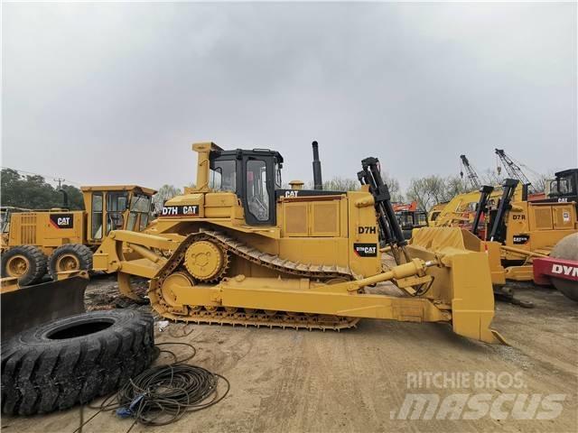 CAT D7H Гусеничные бульдозеры