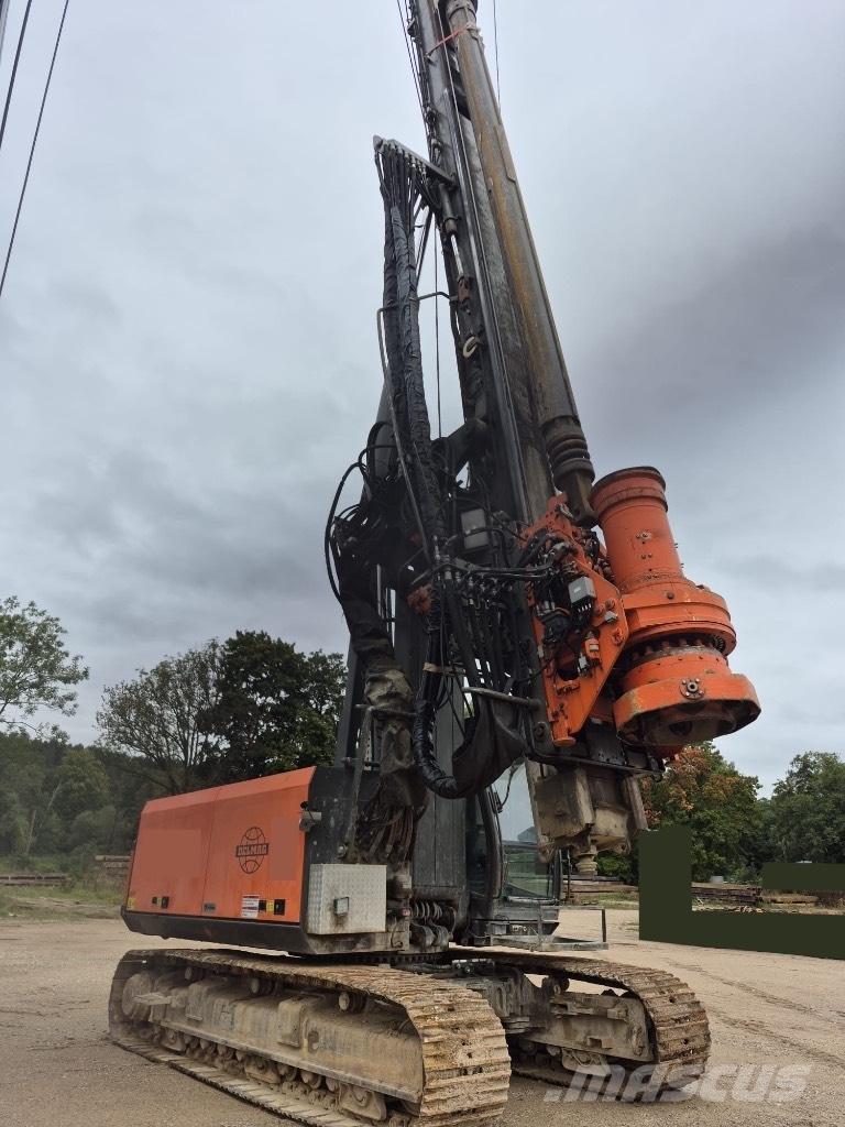 Delmag RH 18 - 200 Гусеничные буровые установки