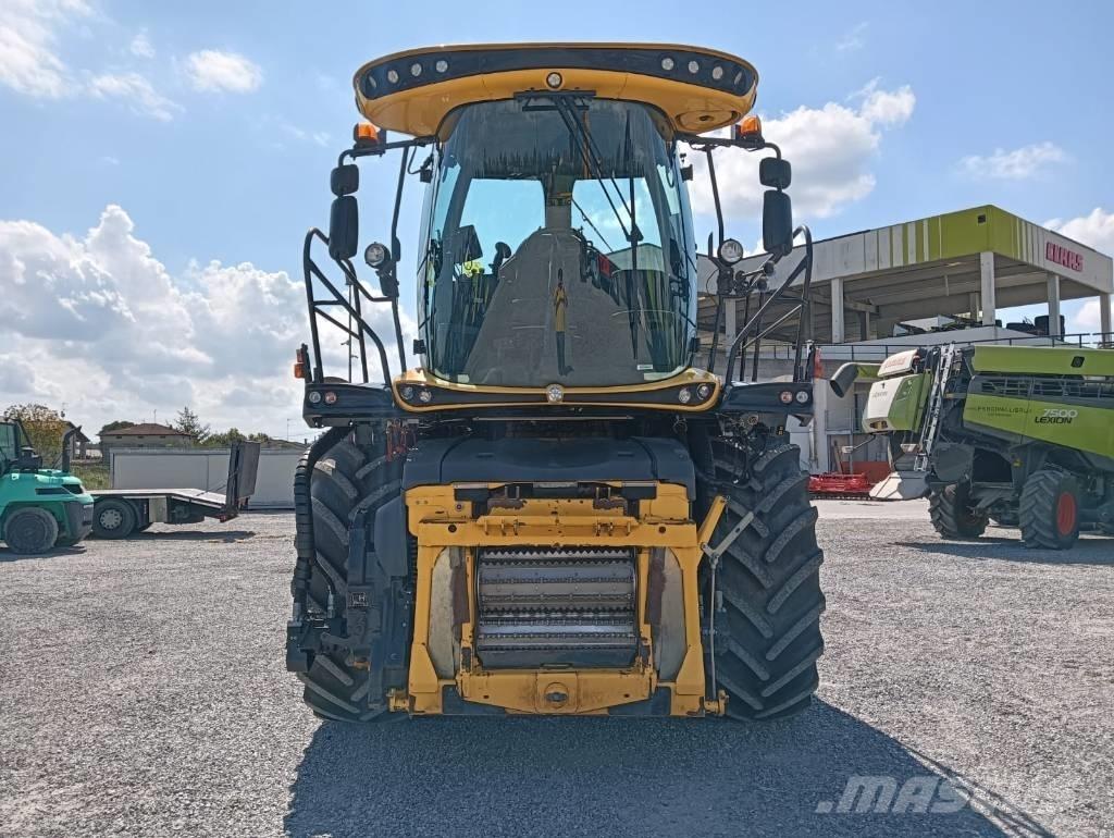 New Holland FR 650 Самоходные кормоуборочные комбайны