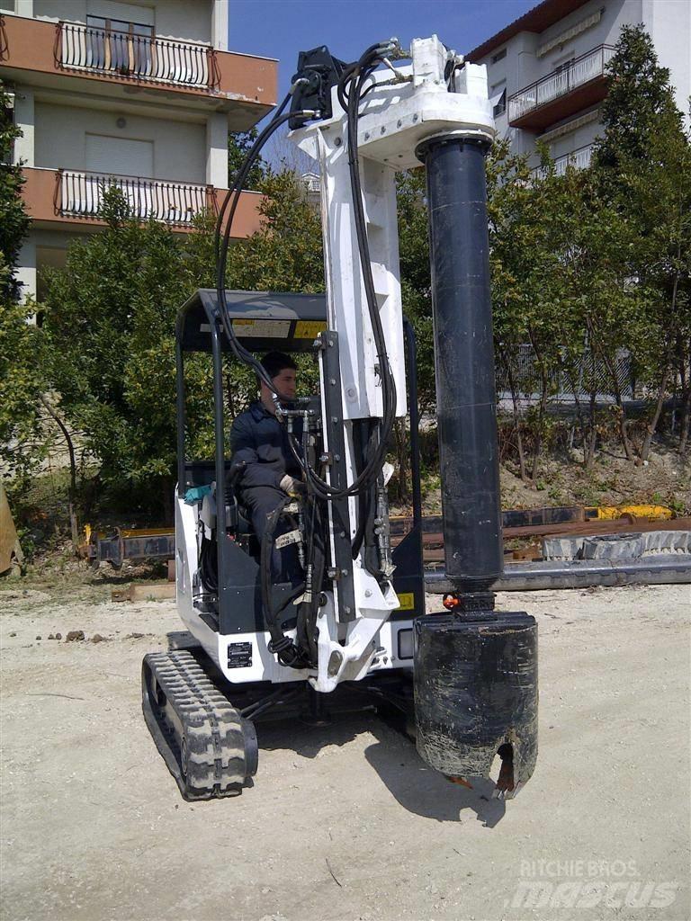 Tescar CF1 Копровые установки