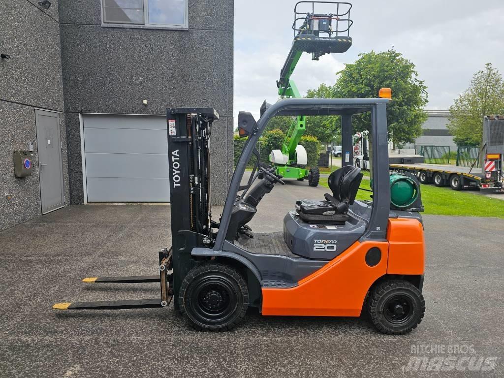 Toyota 02-8 FG F 20 Газовые погрузчики