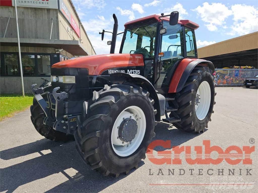 New Holland M 135 Трактора