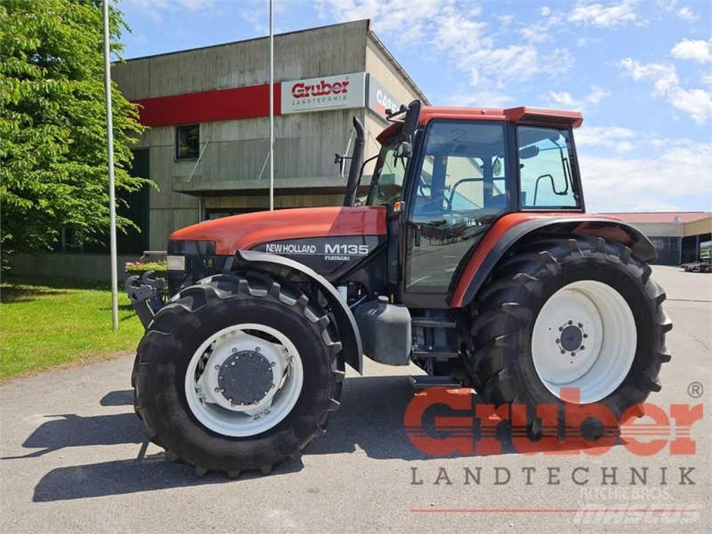 New Holland M 135 Трактора