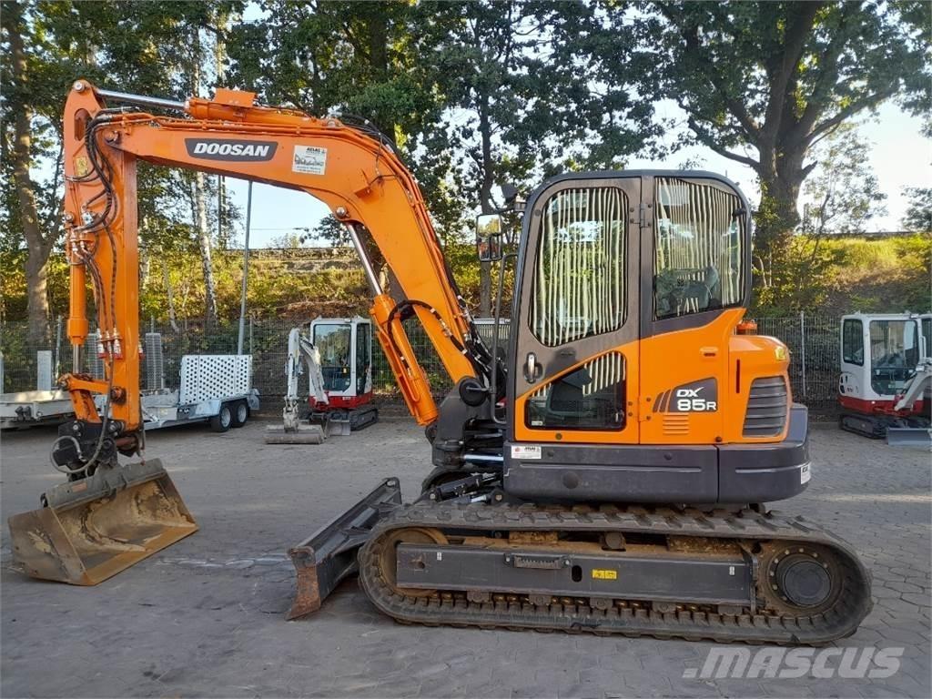 Doosan DX85R-3 Малые экскаваторы 7т-12т