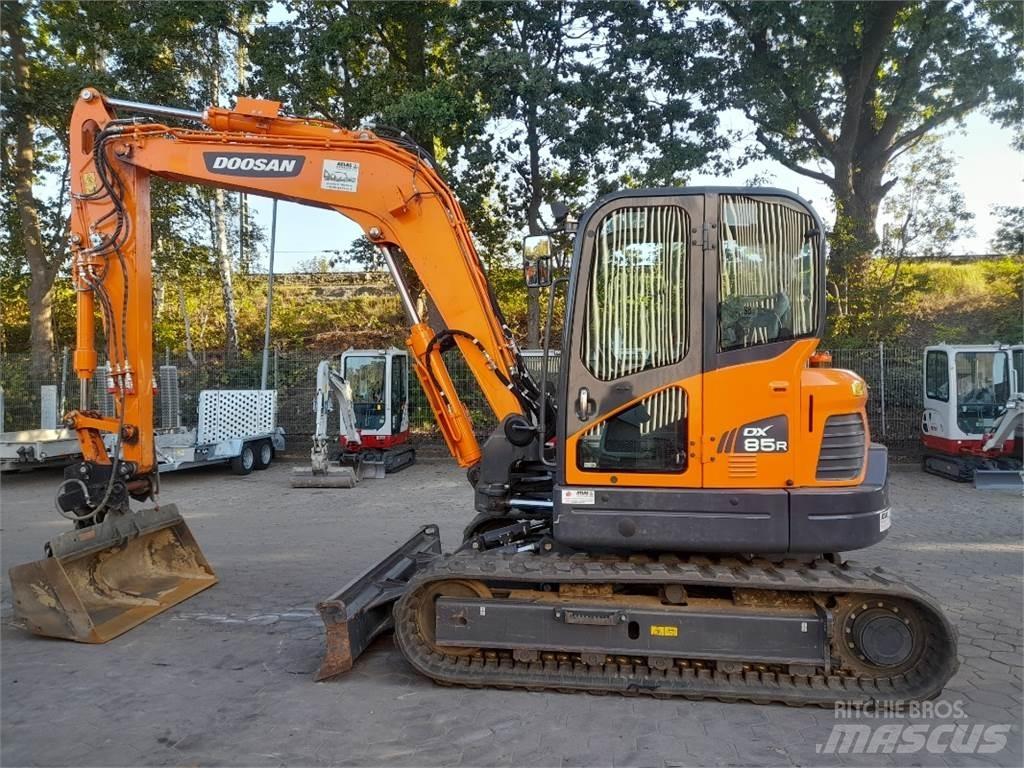 Doosan DX85R-3 Малые экскаваторы 7т-12т