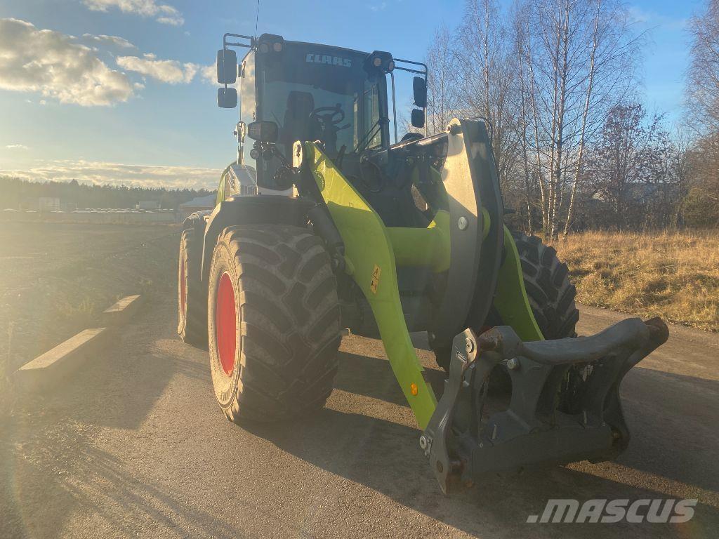 CLAAS Torion 956 Фронтальные погрузчики
