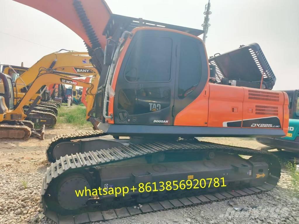 Doosan DX 225 Гусеничные экскаваторы