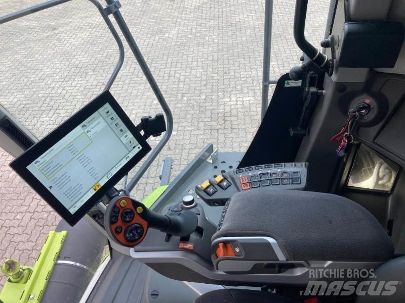 CLAAS LEXION 5400 Зерноуборочные комбайны