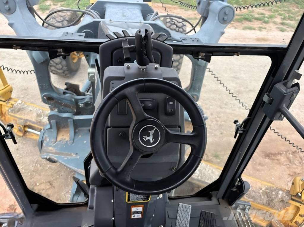 DEERE 772GP Грейдеры