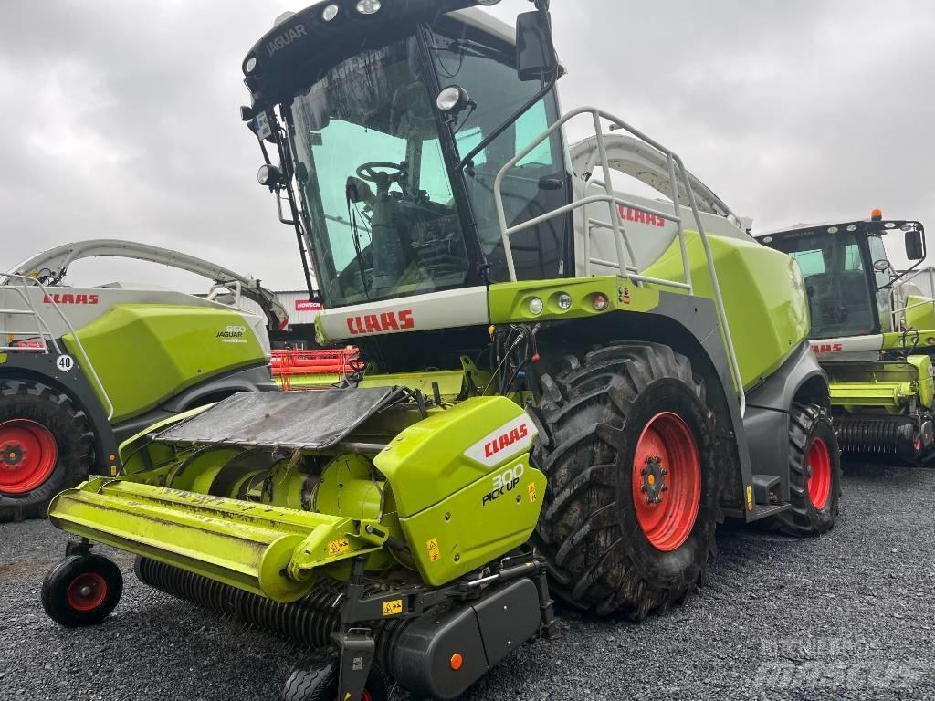 CLAAS Jaguar 840 Самоходные кормоуборочные комбайны