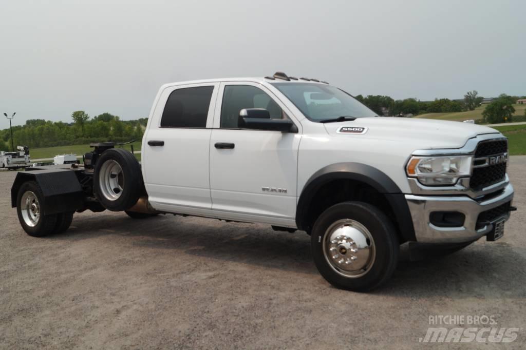 RAM 5500 TRADESMAN Шасси с кабиной