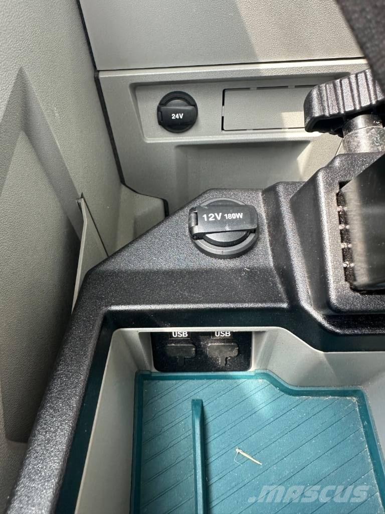 Volvo EC 220 EL Гусеничные экскаваторы