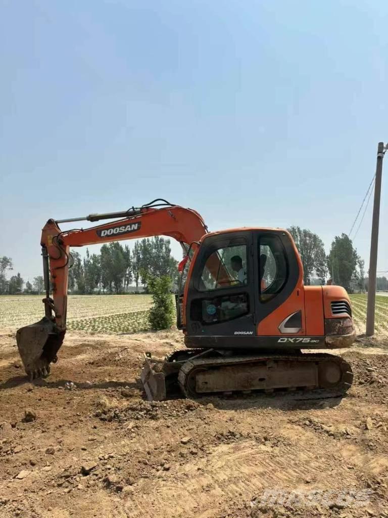 Doosan DX 75 Гусеничные экскаваторы