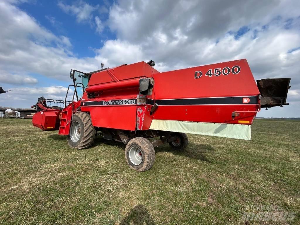 Dronningborg D4500 Зерноуборочные комбайны